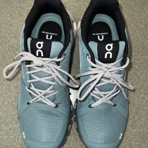 On Cloud Waterproof Running Shoes